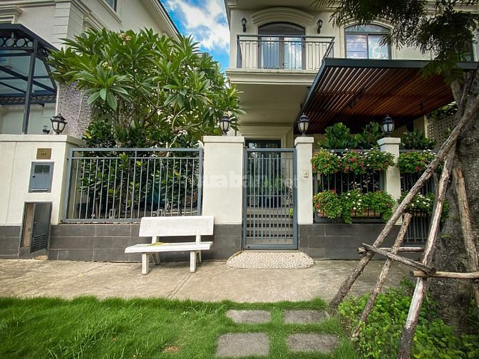 CHÍNH CHỦ BÁN NHÀ PHỐ SÂN VƯỜN CỰC ĐẸP TẠI LAKEVIEW CITY QUẬN 2
