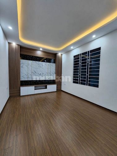 Bán Nhà 6 tầng KD tốt gần trường cấp 1-2 Nguyễn trãi - Khương Trung 