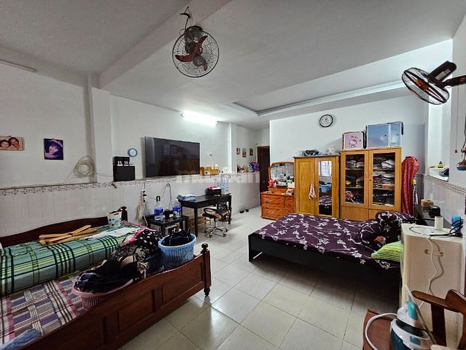 Bán nhà hẻm 181 Âu Dương Lân, P.2, Quận 8, DT 4.49x19.78m, 3 lầu