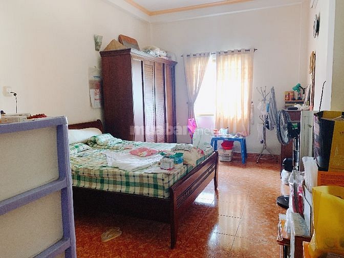 Bán gấp nhà HXH Số 3 Thành Thái. DT : 50m vuông.