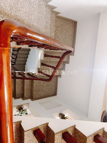 Bán gấp nhà HXH Số 3 Thành Thái. DT : 50m vuông.