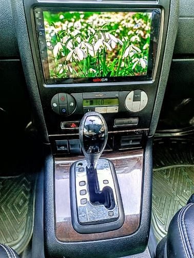 Bán rẻ Ford Mondeo 06 biển siêu VIP Zin độ Full Options tuyệt đẹp 
