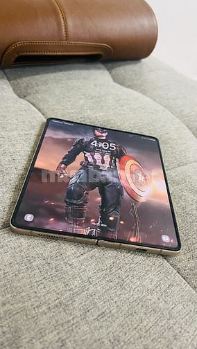 Bán gấp Samsung Fold4 1Tb màu bạc 99% xài kỹ