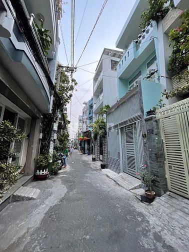 Bán gấp nhà Hồng Bàng Quận 5 46m2 ngang 4m, hẻm xe hơi Giá 5 tỷ hơn