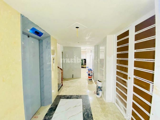 CẦN BÁN TÒA NHÀ DÒNG TIỀN PHỐ TRẦN DUY HƯNG 50 M2, 13 PHÒNG KHÉP KÍN.