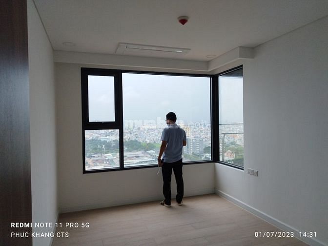 Cho thuê cc Kingdom 101 Q10 căn góc 2pn 2wc lầu cao view đẹp giá tốt