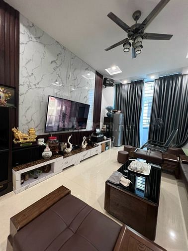Bán nhà Cầu Giấy DT 57m2 lô góc, đường ô tô tải tránh nhau