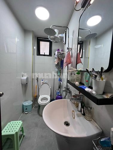 Bán nhà Cầu Giấy DT 57m2 lô góc, đường ô tô tải tránh nhau