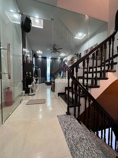Bán nhà Cầu Giấy DT 57m2 lô góc, đường ô tô tải tránh nhau