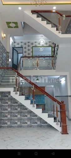 Bán nhà đẹp giá rẻ tại Hóc Môn