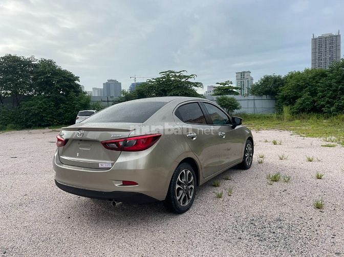 Bán gấp xe Mazda2 sedan đời 2018 đi 3 vạn xịn