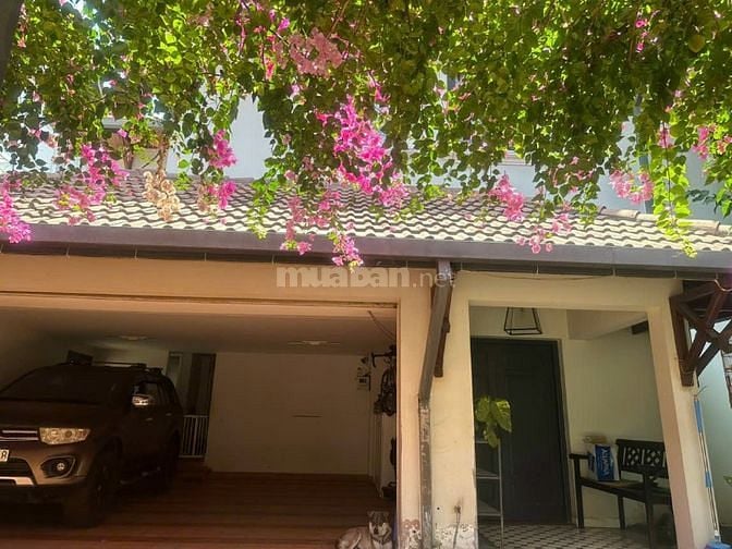 Bán biệt thự góc 2 mặt tiền khu Tên Lửa 21x25m, 2 lầu chỉ 42 tỷ