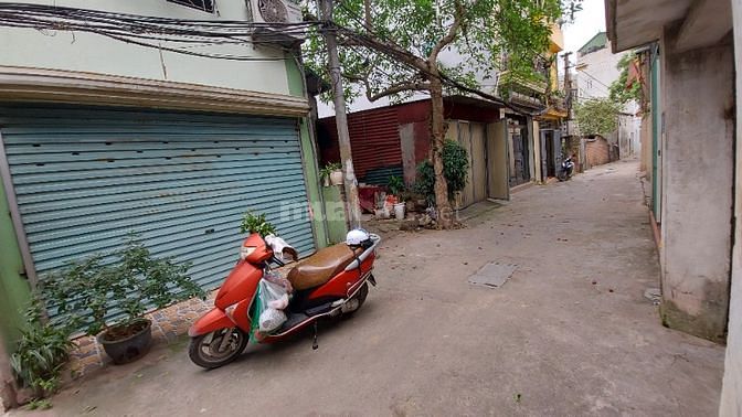  Chính chủ bán nhà 2 mặt ngõ, ô tô vào trong nhà tại Cự Khối