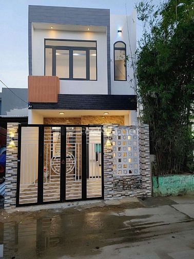 Nhà gần chợ Bình Chánh, đường xe hơi 90m2, 1 lầu sổ riêng, nhà mới