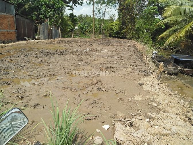 Nền mặt tiền đường Nhựa gần chợ Xẻo Mát