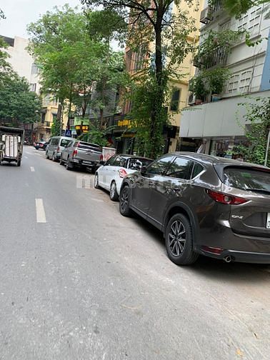 Cho Thuê Cả Nhà 4Tầng Cửa Hàg Phố Quán Thánh ÔTô Đỗ Kinh Doanh Sầm Uất