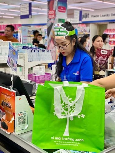 Cần Tuyển Nhân Viên Chính Thức (Tạp Vụ, Bảo Vệ, Trực Quầy, Đóng Gói)