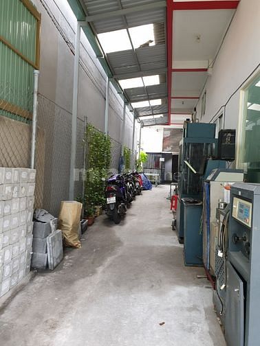 BÁN NHÀ 1 TRỆT 2 LẦU NHÌN RA HƯỚNG CẦU PHÚ LONG NGANG 7.39m DÀI 25m