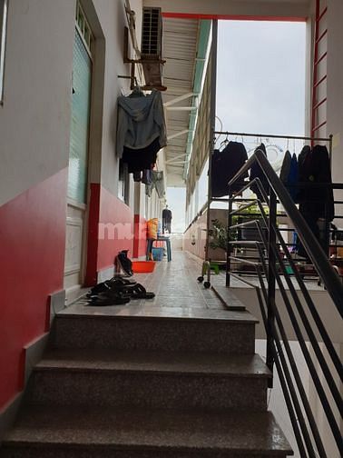 BÁN NHÀ 1 TRỆT 2 LẦU NHÌN RA HƯỚNG CẦU PHÚ LONG NGANG 7.39m DÀI 25m