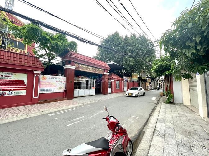 Bán nhà 2 tầng, 2 phòng ngủ, 52m2, hẻm xe hơi, Tân Thới Nhất, Q12