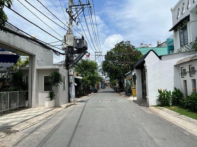 Bán nhà 2 tầng, 2 phòng ngủ, 52m2, hẻm xe hơi, Tân Thới Nhất, Q12