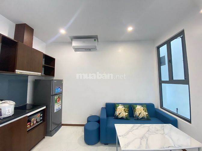 cho thuê căn hộ 1 phòng ngủ có ban công, hồ bơi, không gian xanh