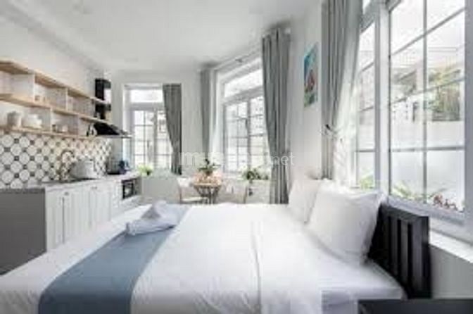 Bán nhà Đề Thám 8x12 nhà 5 tầng hđt 110 triệu giá 21 tỷ