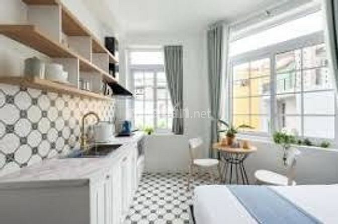 Bán nhà Đề Thám 8x12 nhà 5 tầng hđt 110 triệu giá 21 tỷ