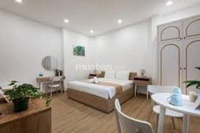 Bán nhà Đề Thám 8x12 nhà 5 tầng hđt 110 triệu giá 21 tỷ