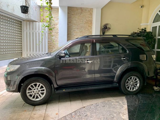 Gia đình cần bán xe Fortuner bản V đời cuối 2014, 420tr