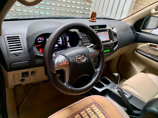 Gia đình cần bán xe Fortuner bản V đời cuối 2014, 420tr