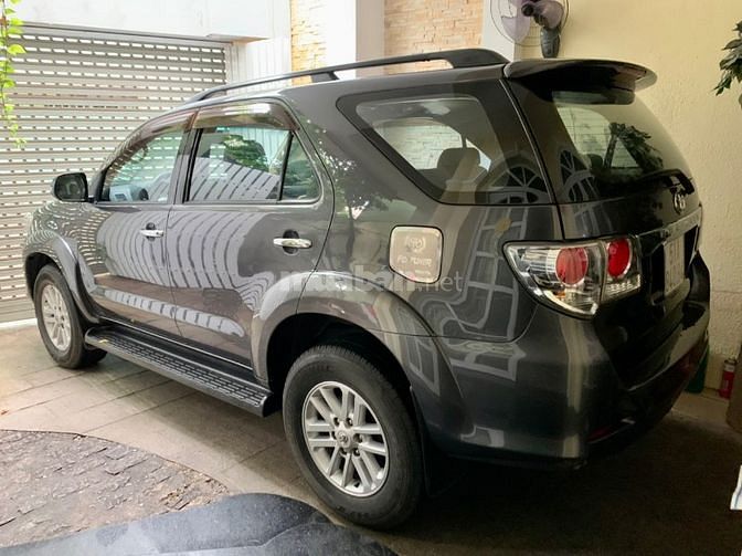 Gia đình cần bán xe Fortuner bản V đời cuối 2014, 420tr
