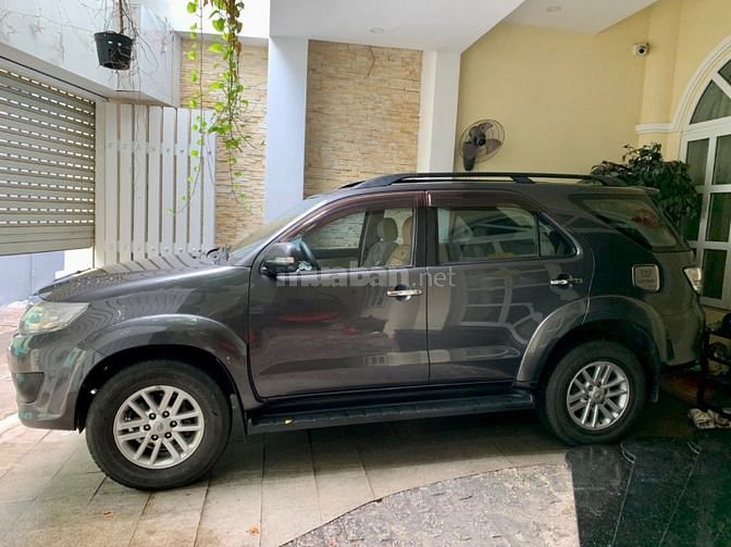 Gia đình cần bán xe Fortuner bản V đời cuối 2014, 420tr
