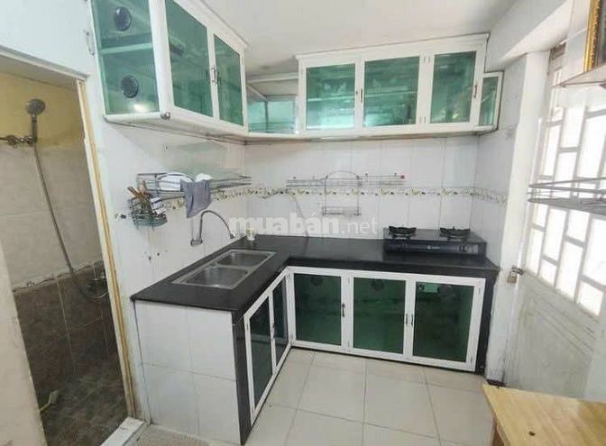 Cho thuê nhà 2 tầng 2Pn, có nội thất gần siêu thị Big C chỉ 5 triệu/th