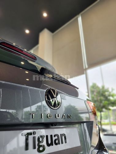 Volkswagen Tiguan facelift nhập khẩu chính hãng.