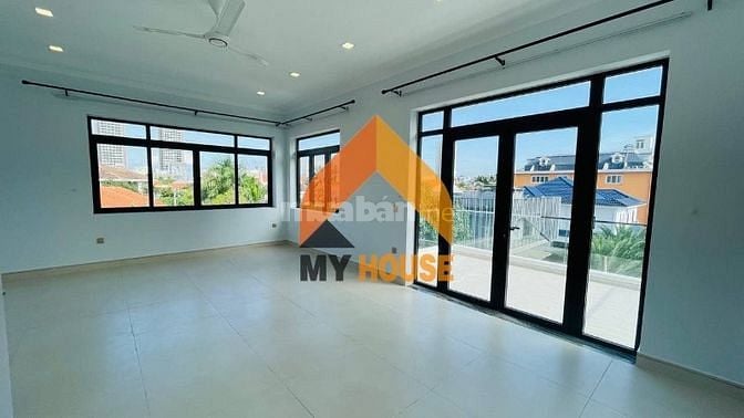 MẶT HÀNG ĐỈNH CAO LẠI RA NÈ AC ƠI VILLA SÂN VƯỜN HỒ BƠI THANG MÁY 5PN