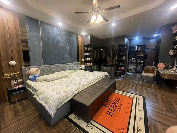 Hẻm xe hơi tới nhà Nhiêu Tứ 6x20