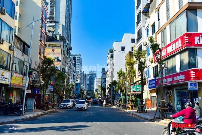 Bán nhà MP Trung Kính : DT 55m2, MT 4m, 5Tầng, KD sầm uất, Gía 17.5 Tỷ