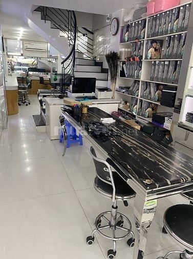 Bán nhà mặt tiền 49 Huỳnh Văn Bánh, P.17, Q.Phú Nhuận, 3x14m, 3 lầu
