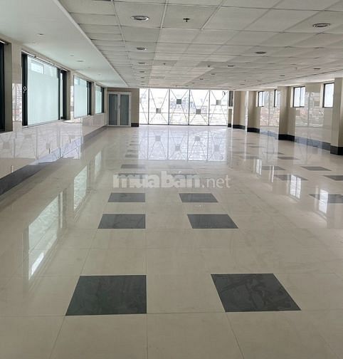 Bán Tòa nhà cao cấp 11 tầng Bến Bình Đông. Nhà thiết kế đẹp cao cấp