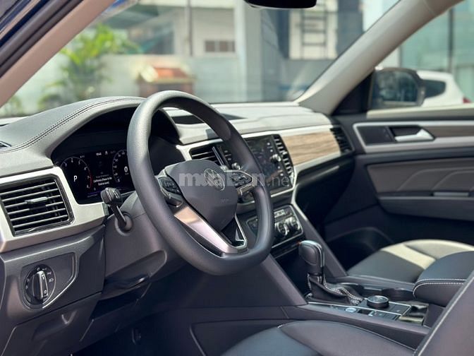 Teramont đăng kí T4/2023, siêu lướt 