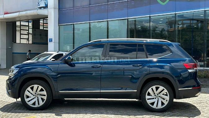Teramont đăng kí T4/2023, siêu lướt 
