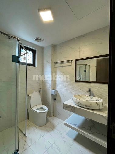 BÁN GẤP NHÀ 554 NGUYỄN VĂN CỪ ÔTÔ VÀO NHÀ, CĂN GÓC 54M2 CÓ THANG MÁY