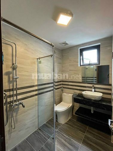 BÁN GẤP NHÀ 554 NGUYỄN VĂN CỪ ÔTÔ VÀO NHÀ, CĂN GÓC 54M2 CÓ THANG MÁY