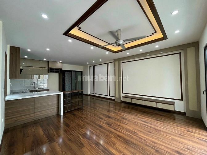 BÁN GẤP NHÀ 554 NGUYỄN VĂN CỪ ÔTÔ VÀO NHÀ, CĂN GÓC 54M2 CÓ THANG MÁY