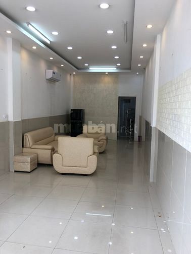 NHÀ MẶT TIỀN ĐƯỜNG HAI BÀ TRƯNG, Q1 CHỈ CÒN 1 CĂN