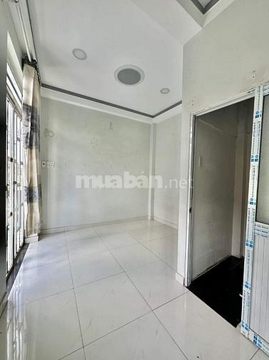 Mặt tiền đường Nguyễn Bình, sổ riêng 2ty1 bao sang tên