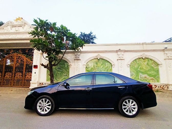 Bán rẻ Toyota Camry at 2.5Q 2014 bản Full Options Zin A-Z rất đẹp!