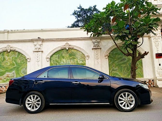 Bán rẻ Toyota Camry at 2.5Q 2014 bản Full Options Zin A-Z rất đẹp!