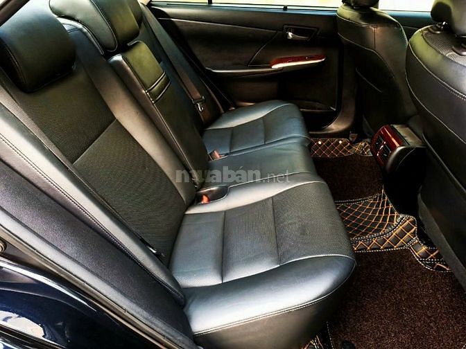 Bán rẻ Toyota Camry at 2.5Q 2014 bản Full Options Zin A-Z rất đẹp!